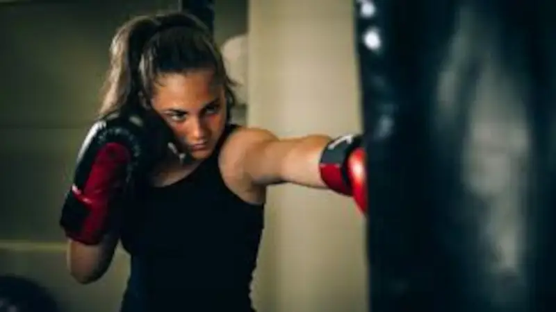 Séance de cardio boxe
